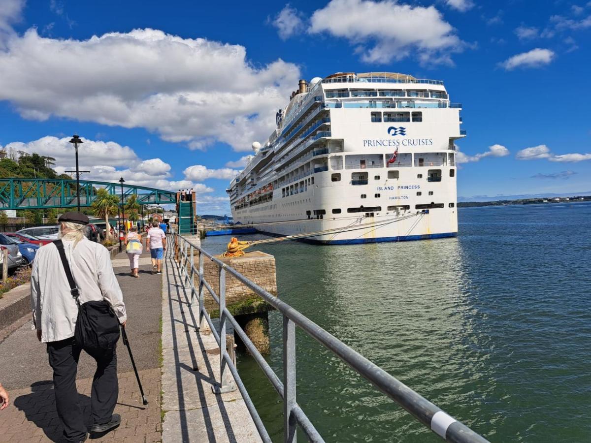 Seaview Apartment Suite Cobh Exterior foto