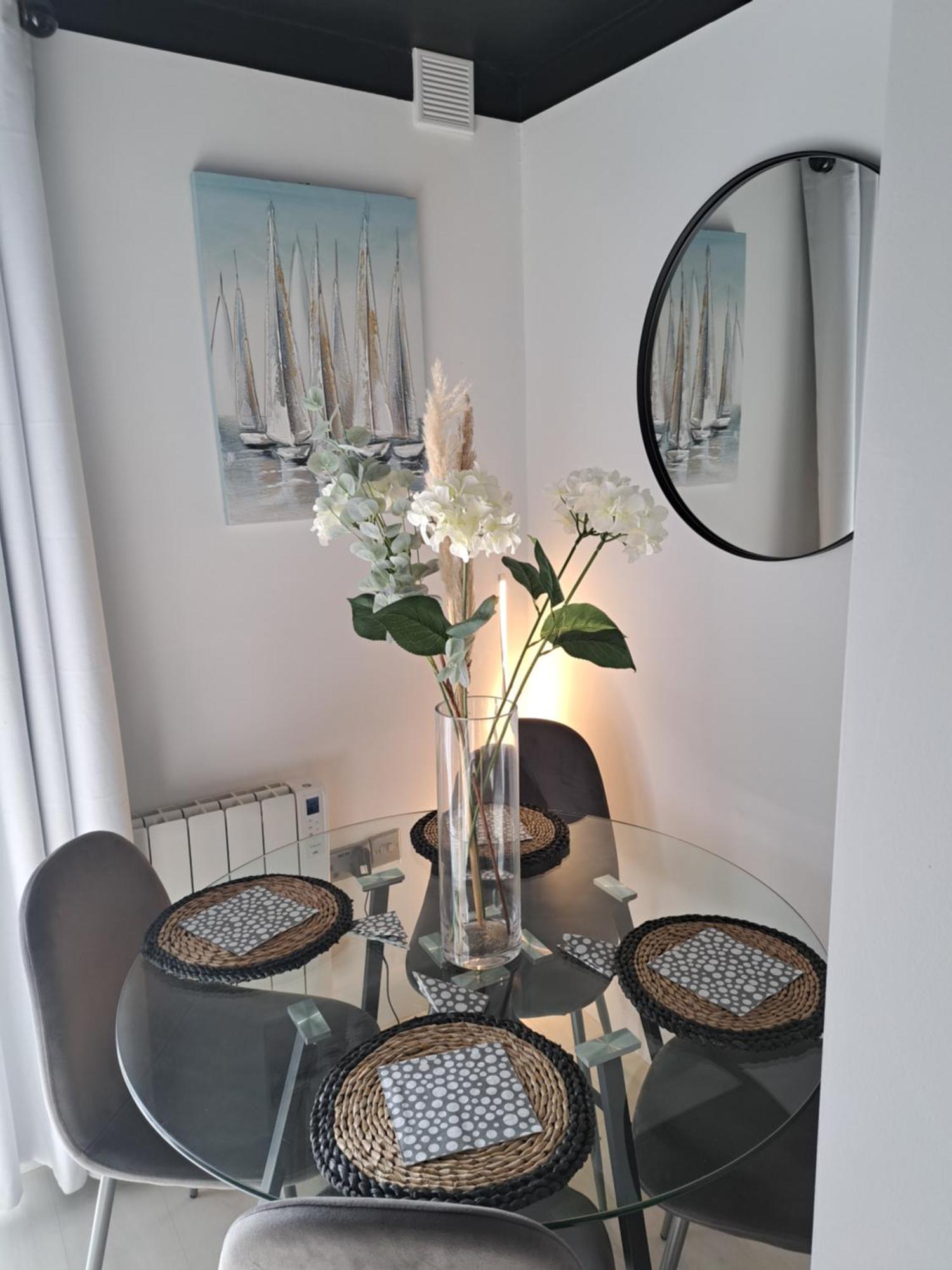 Seaview Apartment Suite Cobh Zimmer foto